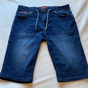 listing-status-banner